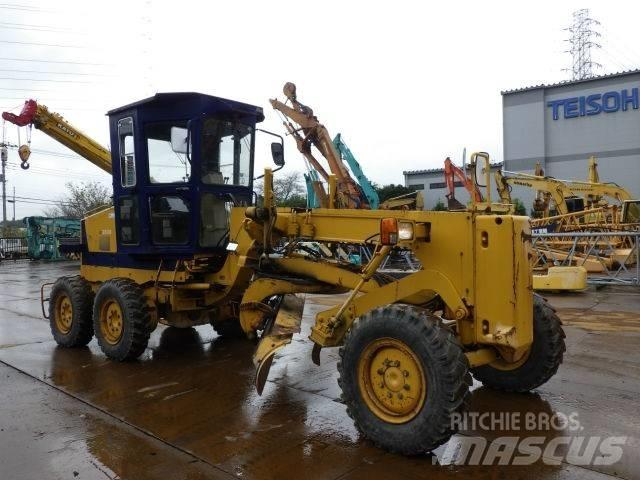 Komatsu GD405A-2 Väghyvlar