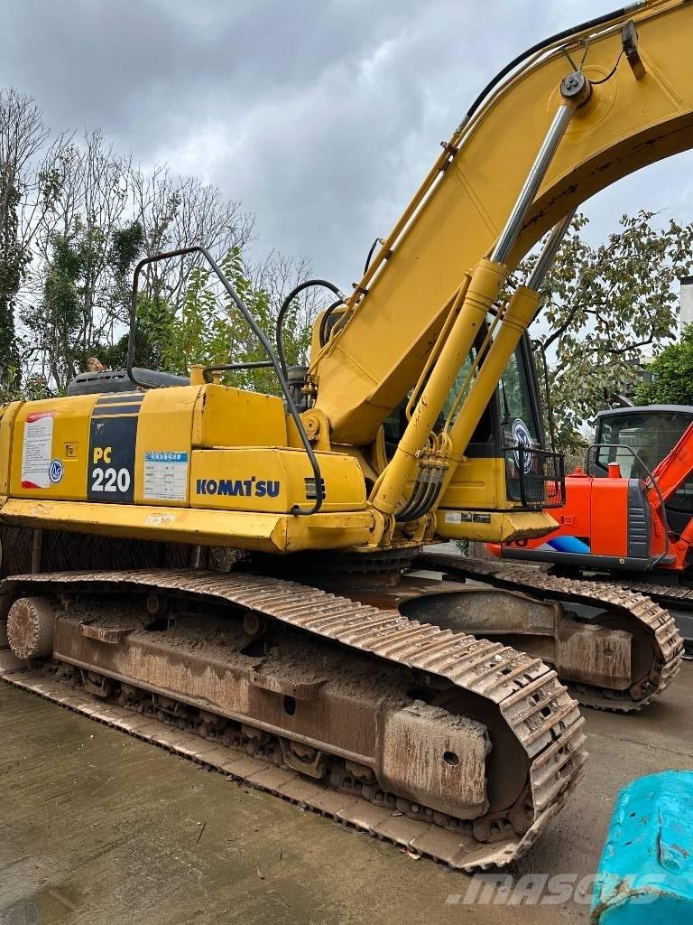 Komatsu PC 220-8 Bandgrävare