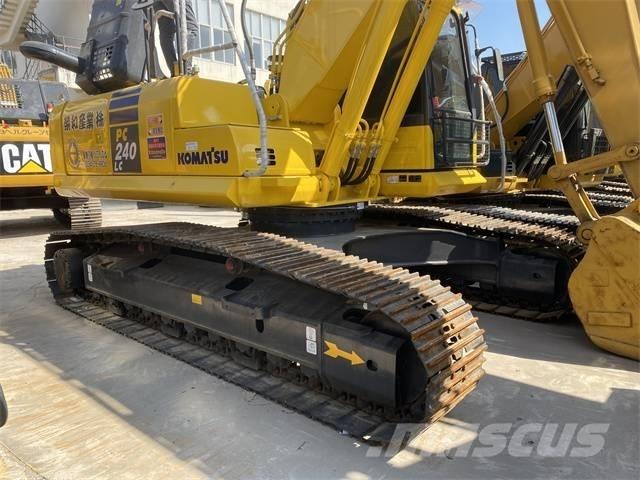 Komatsu PC 240 LC Bandgrävare