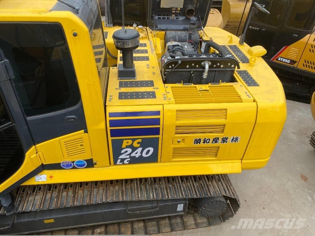 Komatsu PC 240 LC Bandgrävare