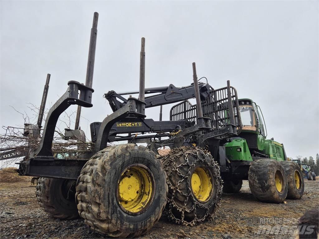 John Deere 1210E Skotare