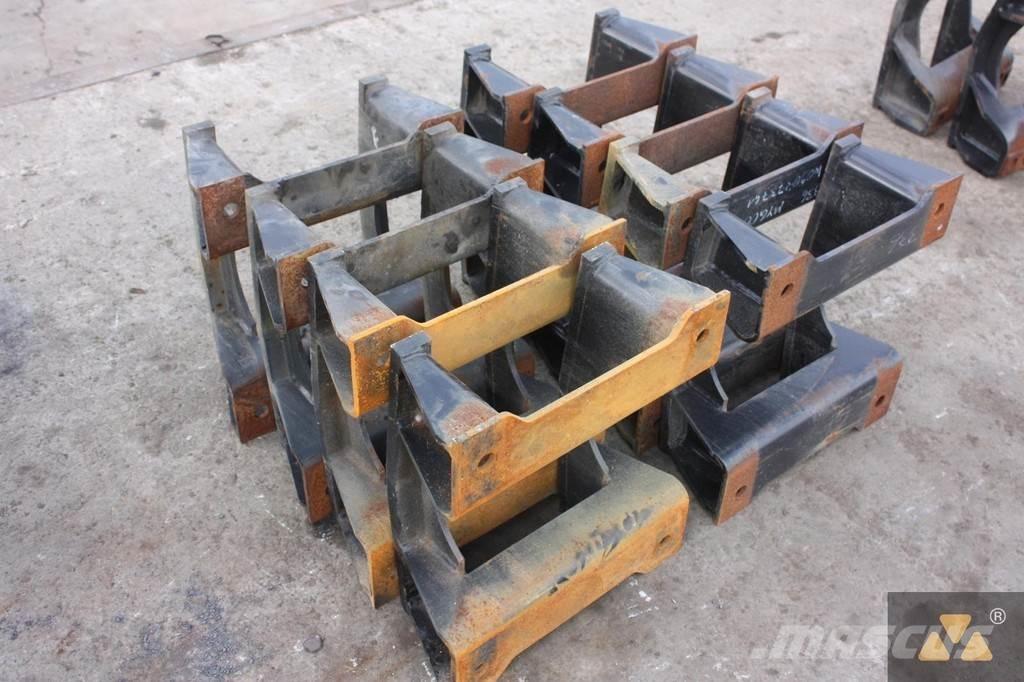 CAT Trackguards Däck, hjul och fälgar