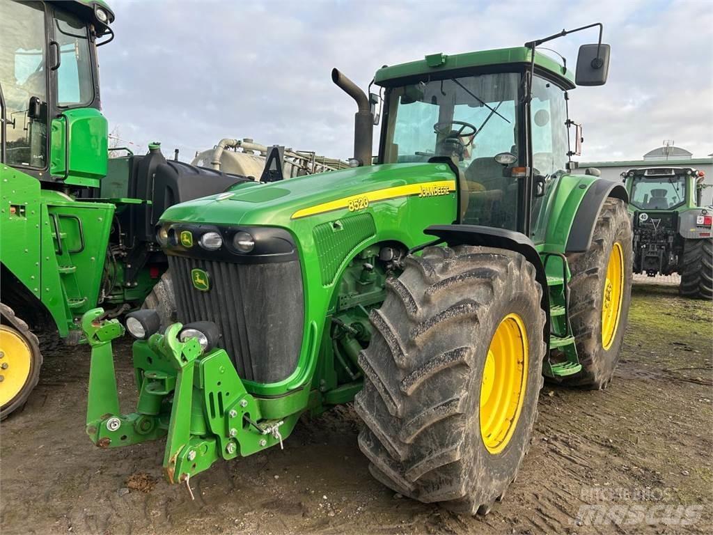 John Deere 8420 Traktorer