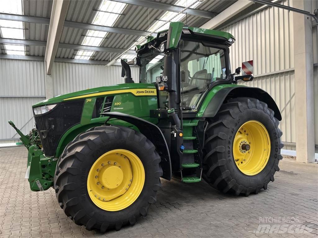 John Deere 7R 330 Traktorer