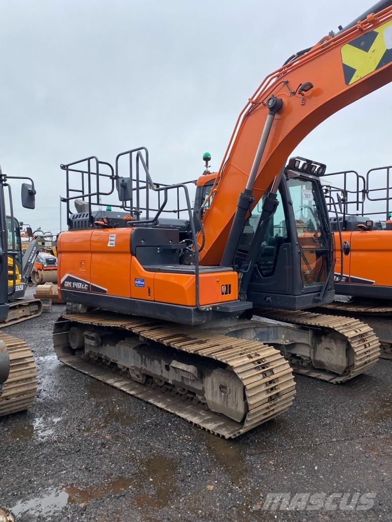 Doosan DX 140 LC Bandgrävare