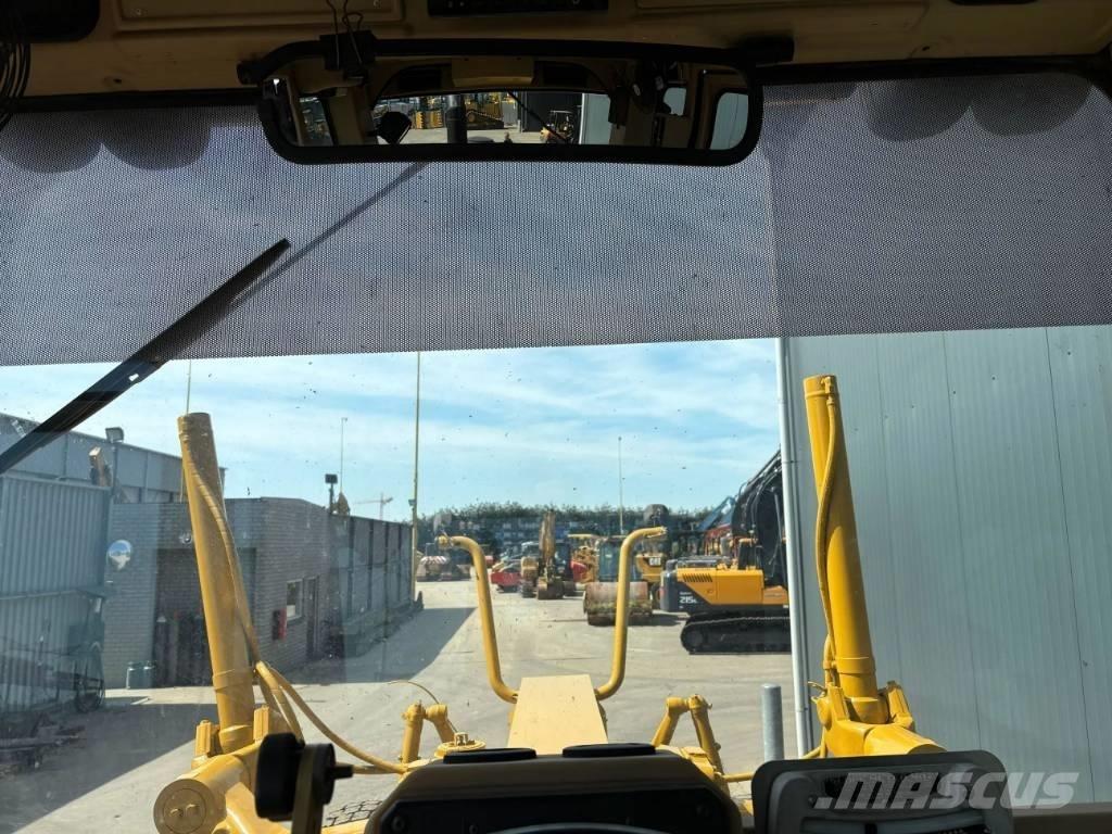 CAT 140H Väghyvlar