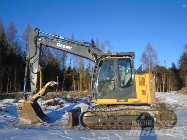 John Deere 135 G Bandgrävare