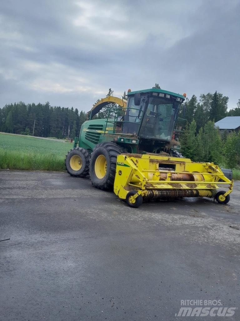 John Deere 7700 Självgående fälthackar