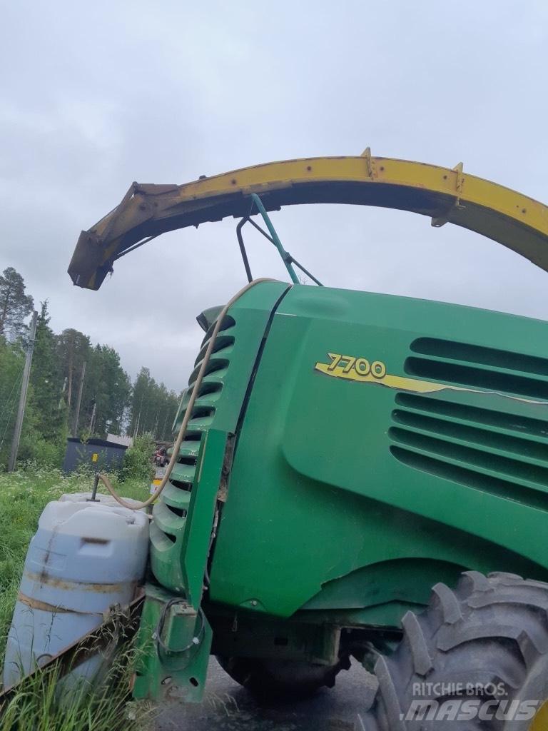 John Deere 7700 Självgående fälthackar