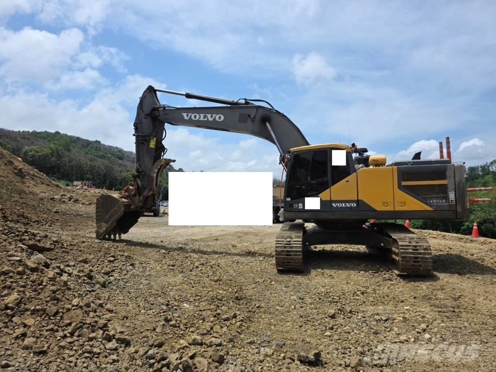 Volvo EC 300 E Bandgrävare