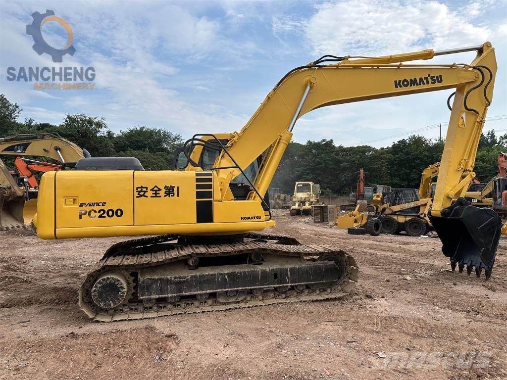 Komatsu PC 200-6 Bandgrävare