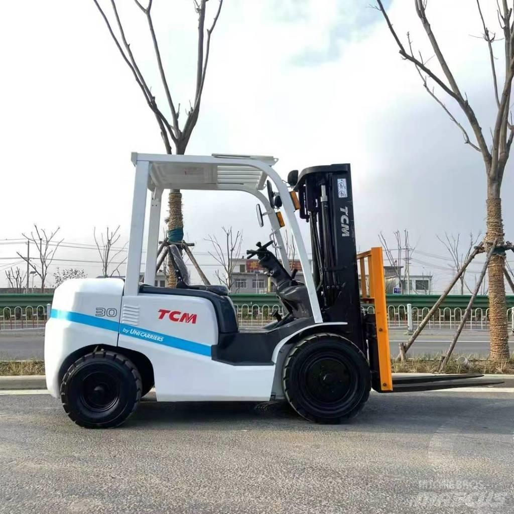 TCM FD 30 Dieselmotviktstruckar