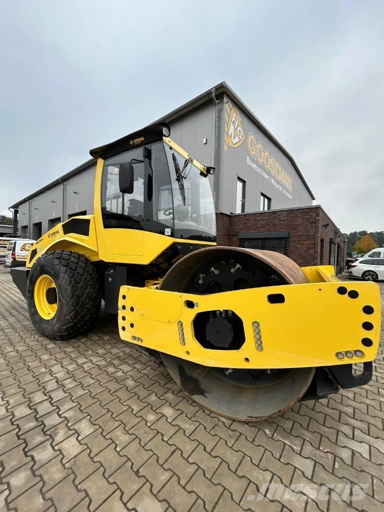 Bomag BW 211 D-5 Envalsvältar