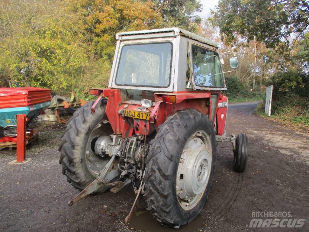 Massey Ferguson 590 Traktorer