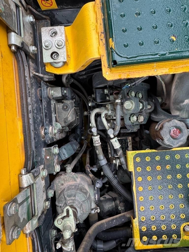 Komatsu PC 138 US-11 Bandgrävare