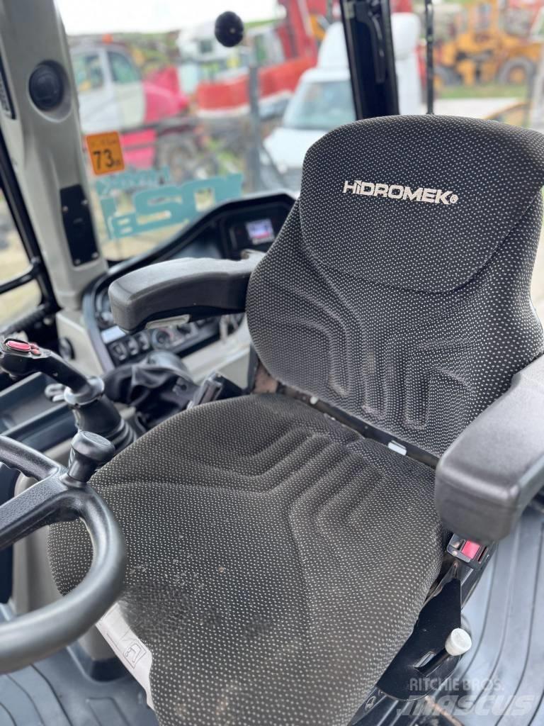 Hidromek HMK 102 B Grävlastare