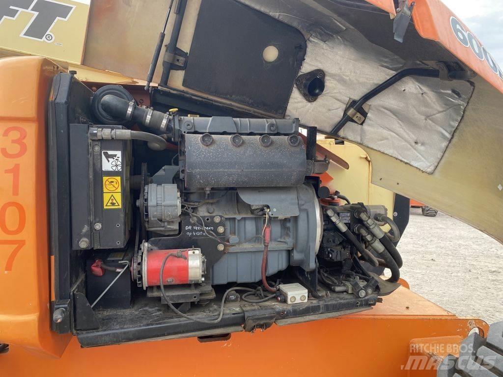 JLG 600AJ Bomliftar