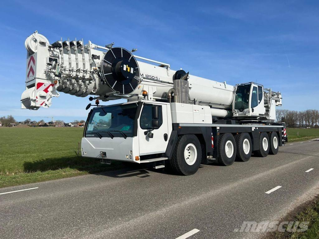 Liebherr LTM1250-5.1 Allterrängkranar