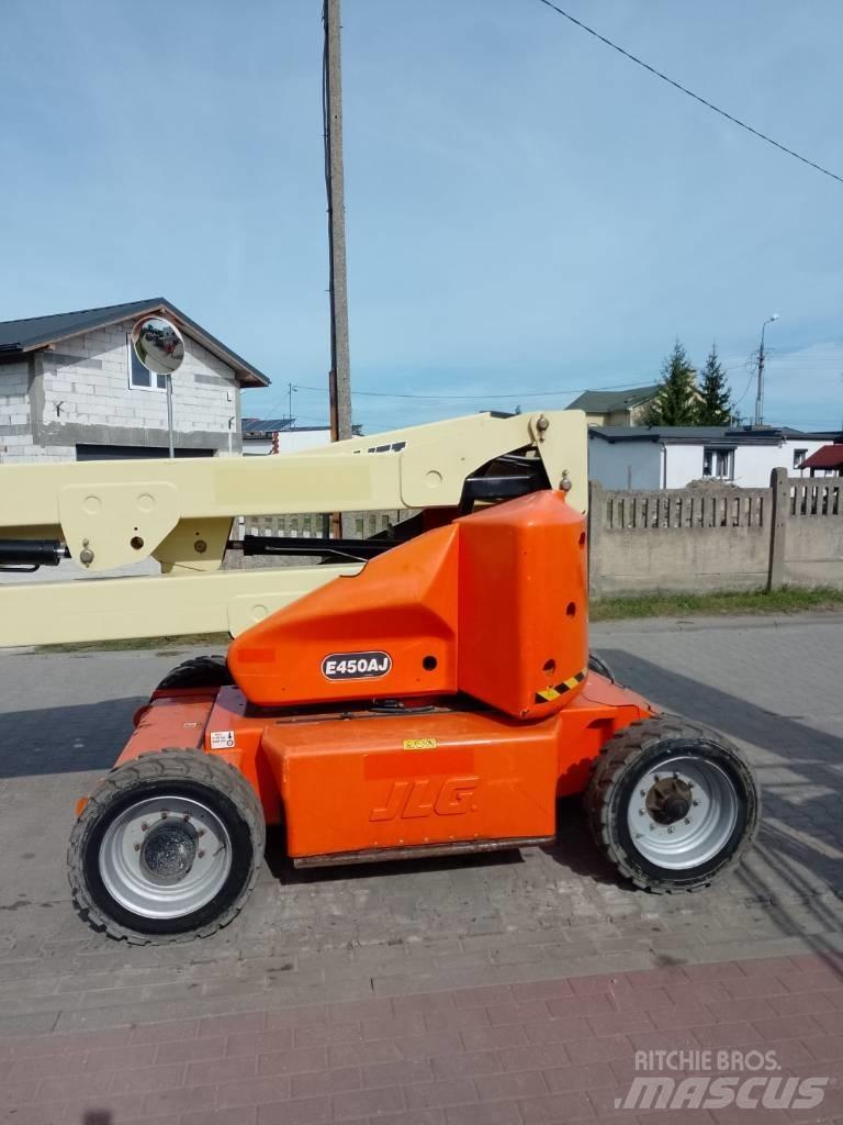 JLG E 450 AJ Bomliftar