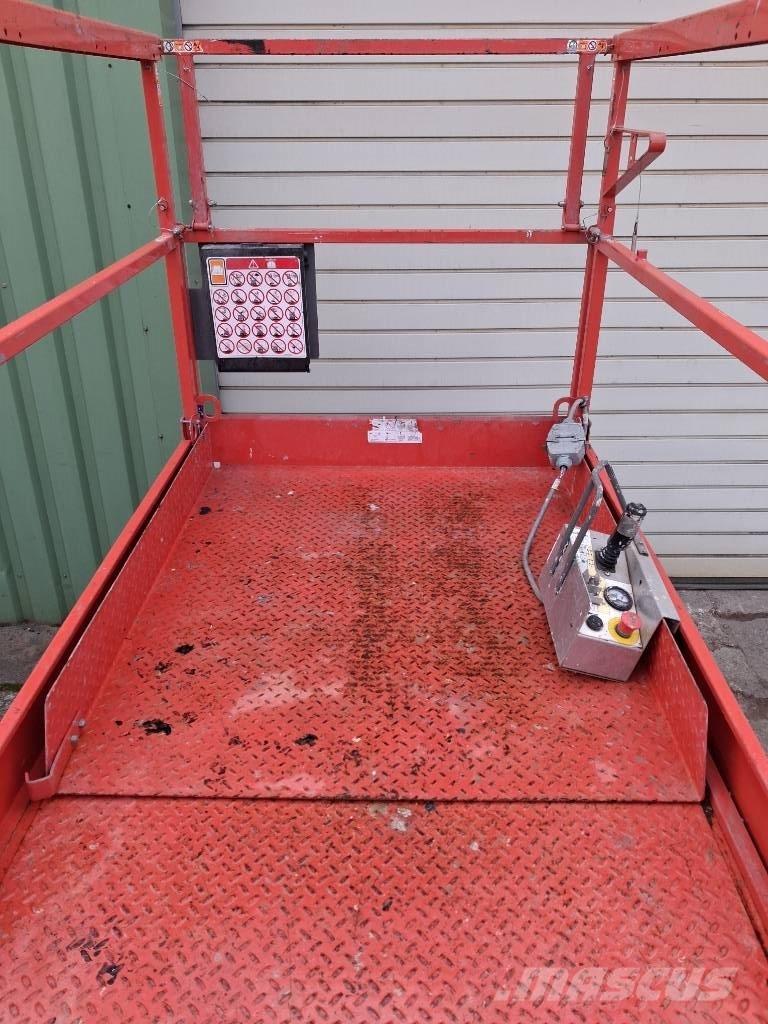 SkyJack SJ III 4632 Saxliftar