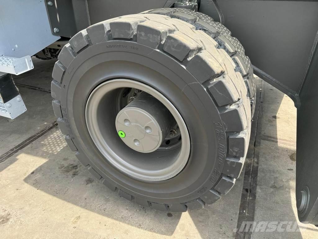 Sennebogen 830M E Avfalls / industri hantering