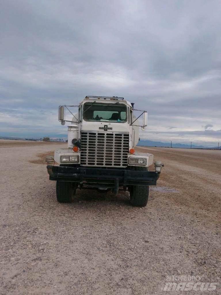 Oshkosh 6000 Vattentankbilar