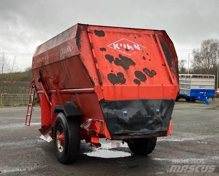 Kuhn EuroMix II 1460 Fullfodervagnar