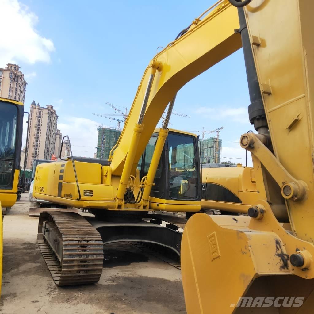 Komatsu PC200-6 Bandgrävare