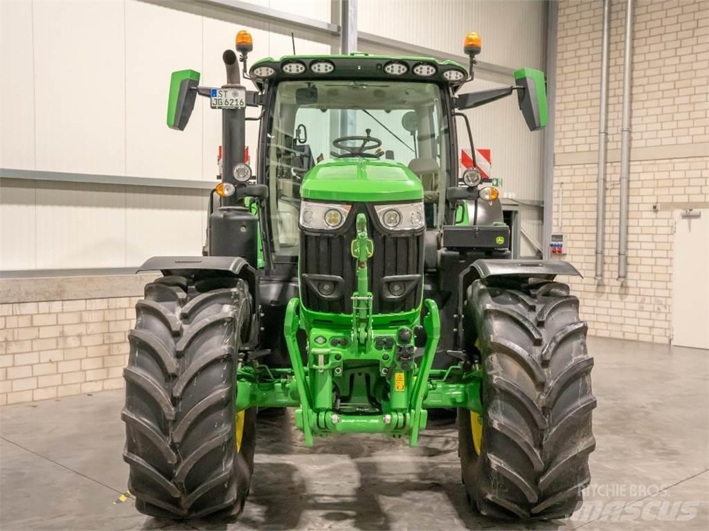 John Deere 6R215 Traktorer