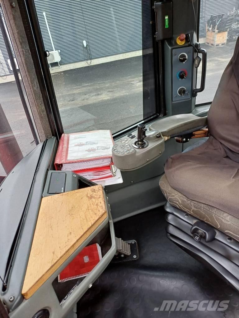 Komatsu 840 TX Skotare