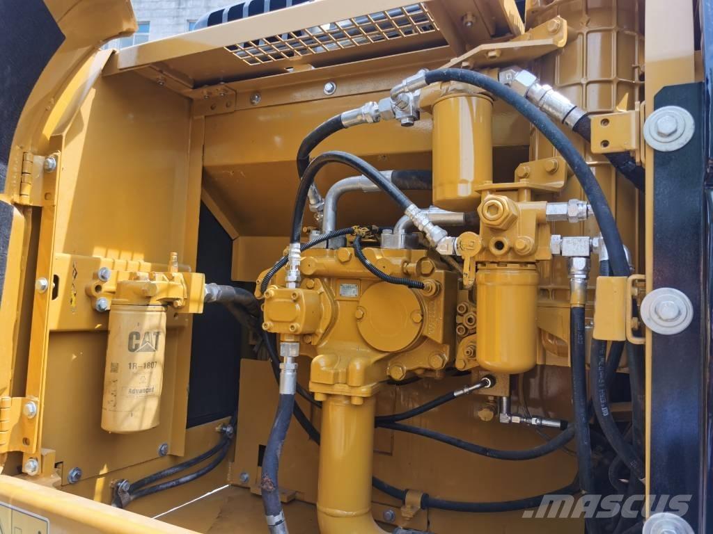 CAT 325 D Bandgrävare