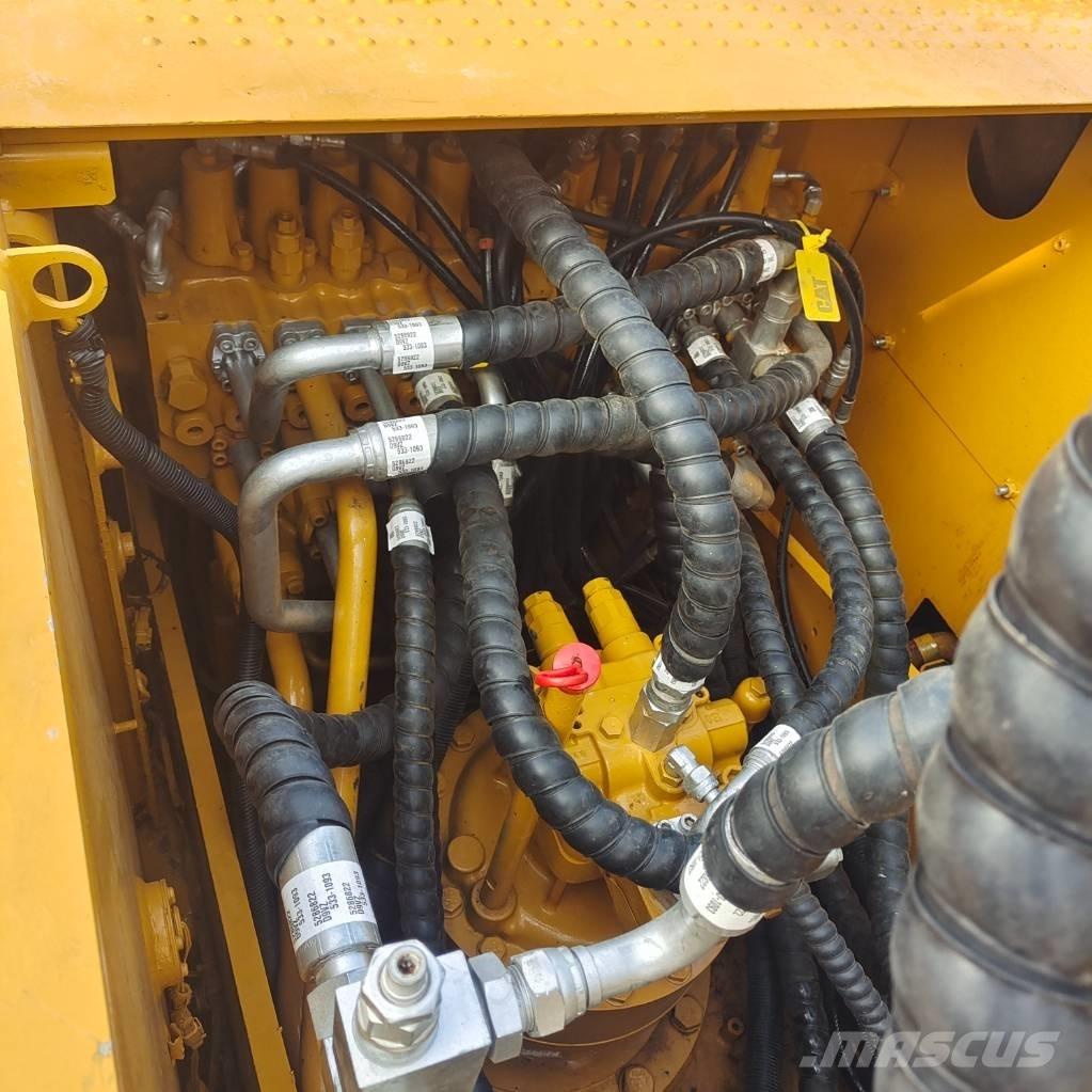 CAT 320D Bandgrävare