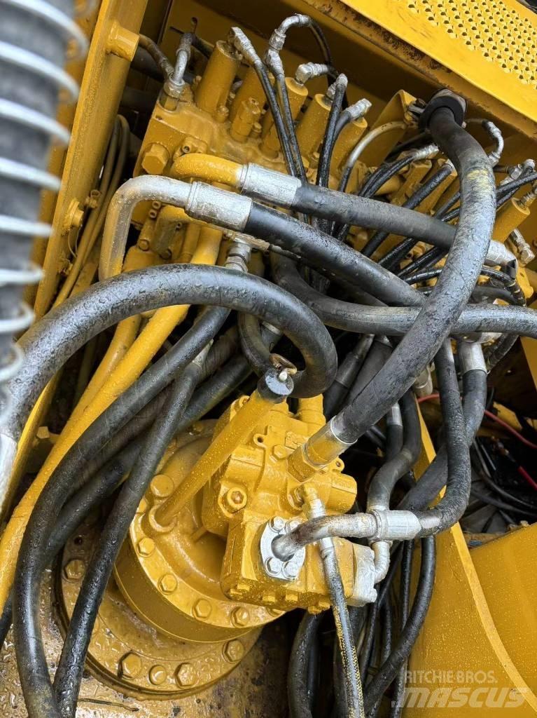 CAT 320 C Bandgrävare