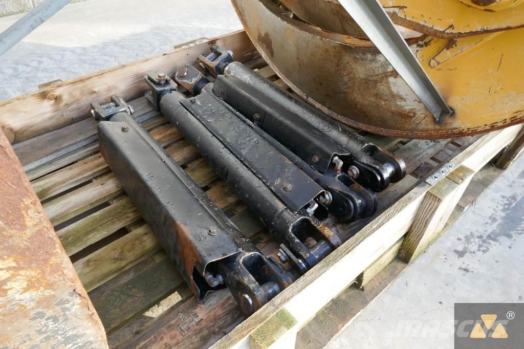 CAT 525D Grapple Transport - Övriga