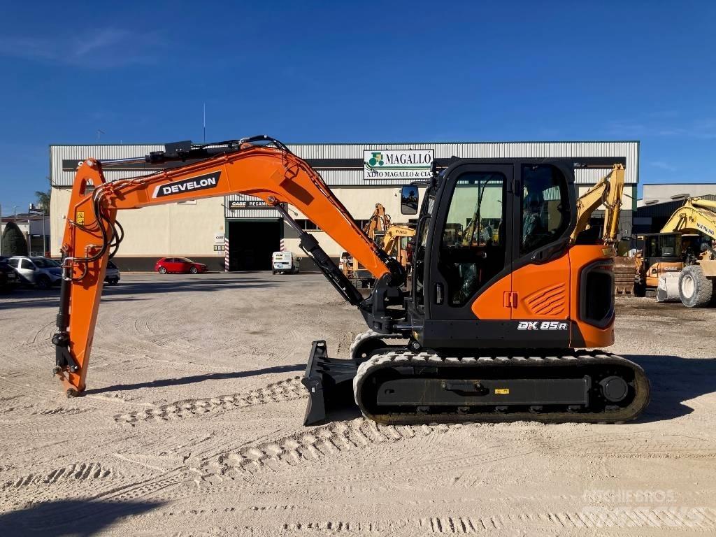 Develon DX 85 R-7 Midigrävmaskiner 7t - 12t