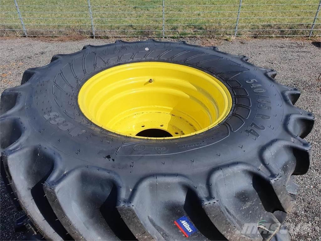 Mitas 540/65R24 x2 Däck, hjul och fälgar