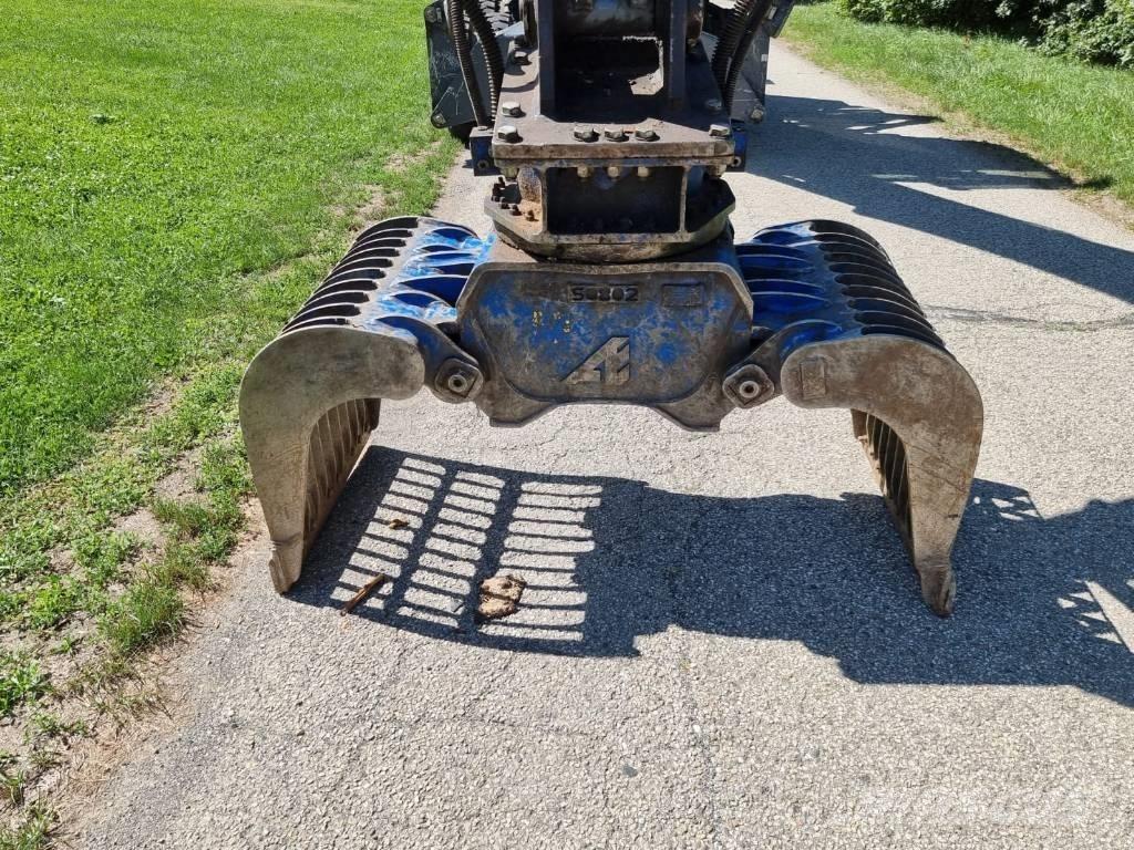 Fuchs MHL 250 Avfalls / industri hantering