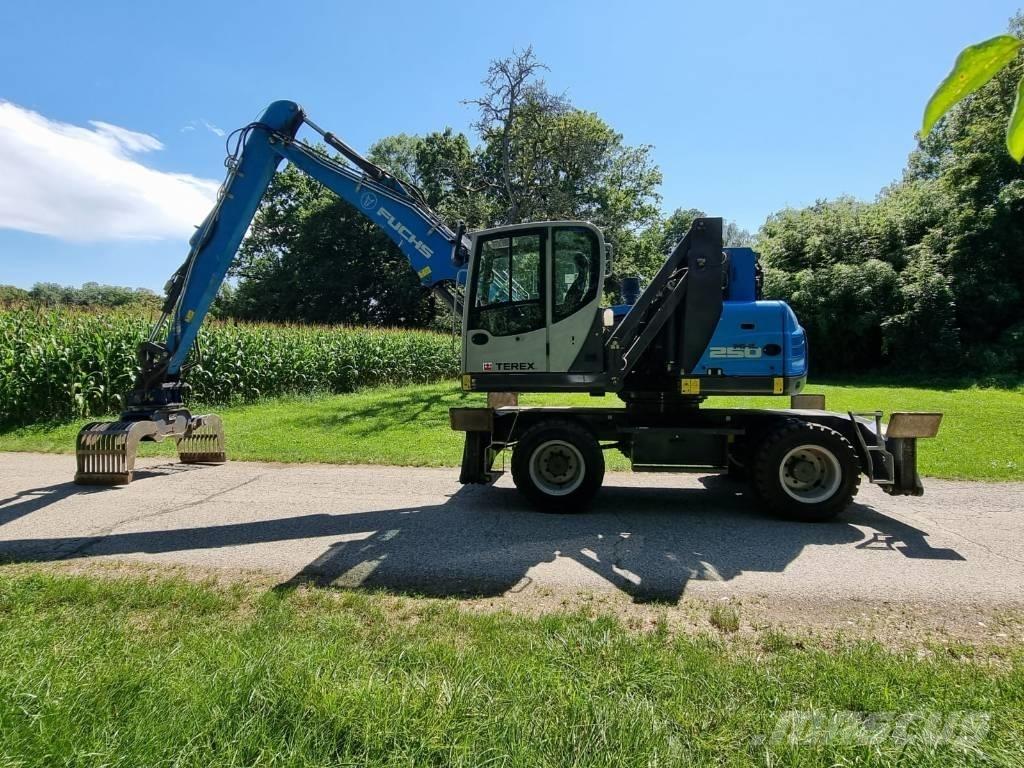 Fuchs MHL 250 Avfalls / industri hantering