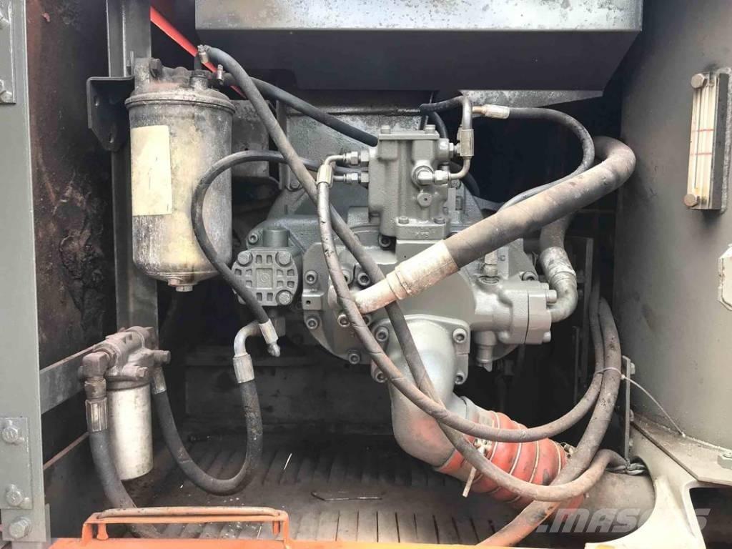 Hitachi EX200 Bandgrävare