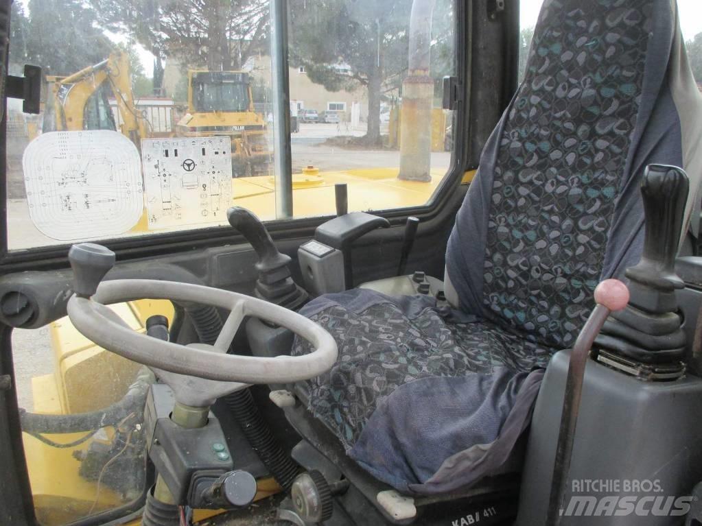 Komatsu PW 95 Midigrävmaskiner 7t - 12t