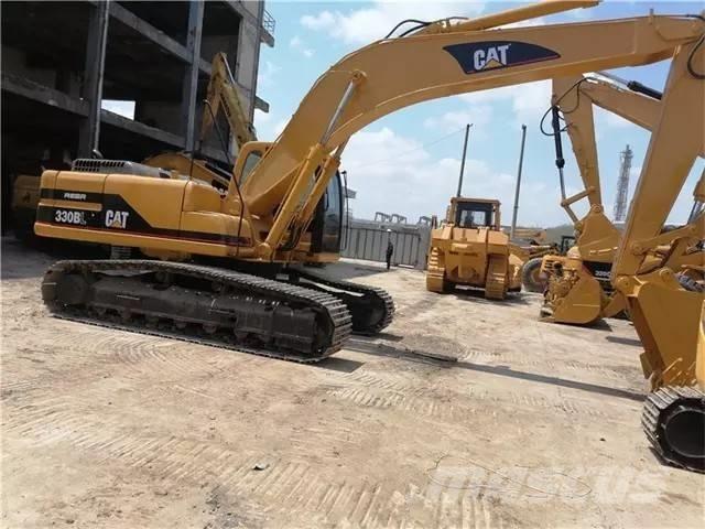 CAT 330 B L Bandgrävare