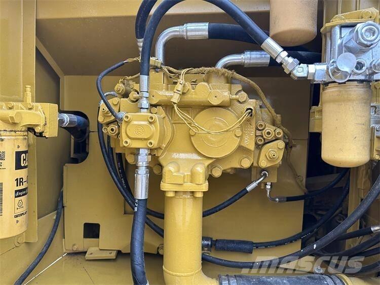 CAT 326D Bandgrävare