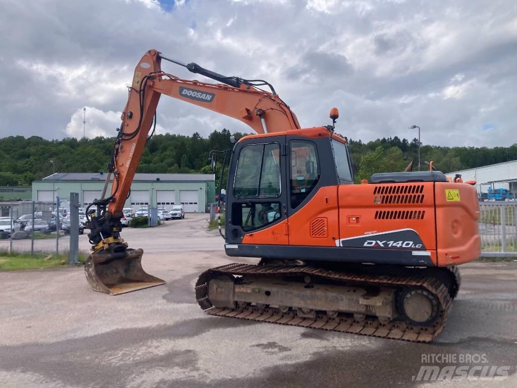 Doosan DX 140 LC-3 Bandgrävare