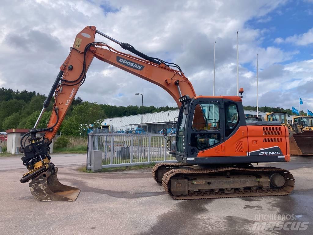 Doosan DX 140 LC-3 Bandgrävare