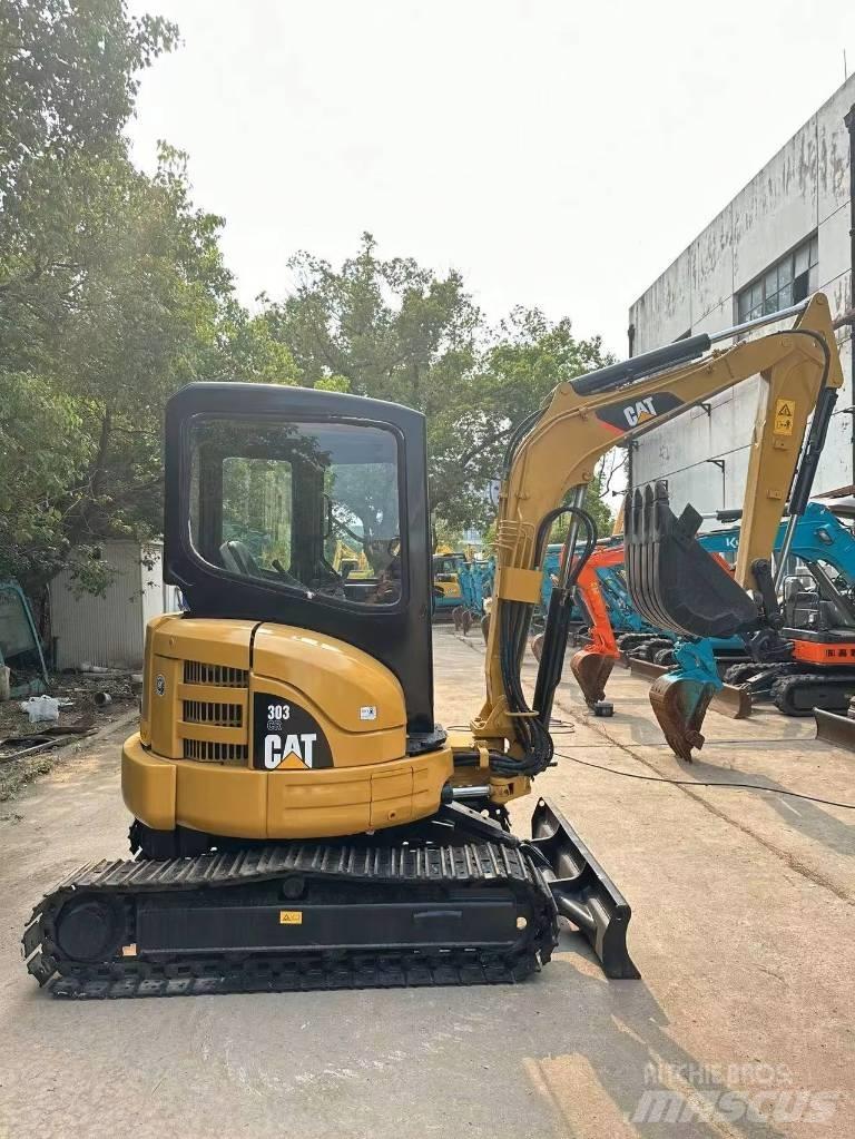 CAT 303 CR Minigrävare < 7t