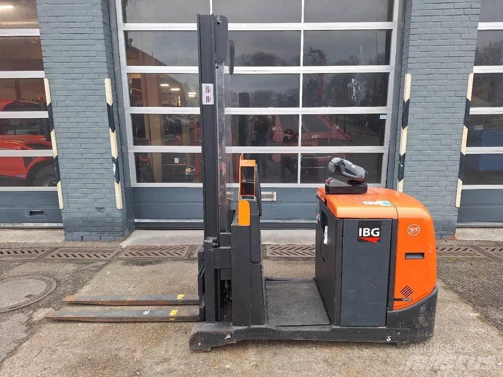 BT OSE120CB Plocktruck, mediumlyftande