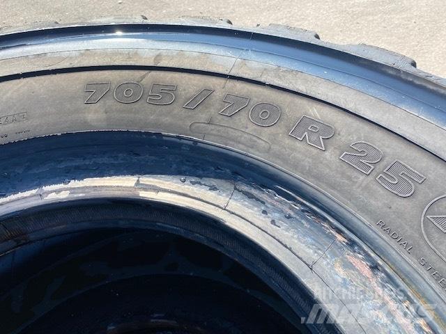 Michelin 705/70 R25 Däck, hjul och fälgar