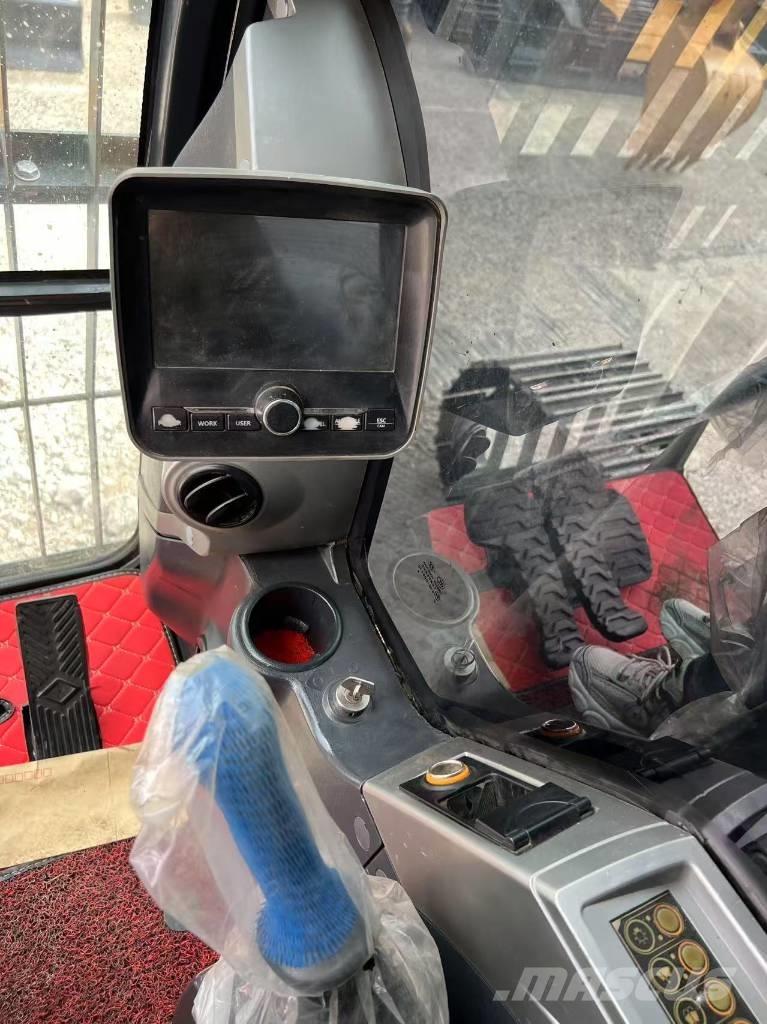 Hyundai R305LC-9T Bandgrävare