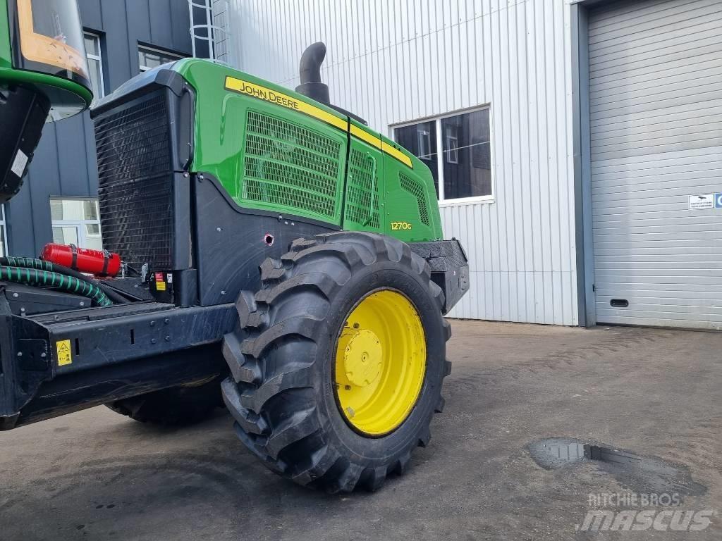 John Deere 1270 G Skördare