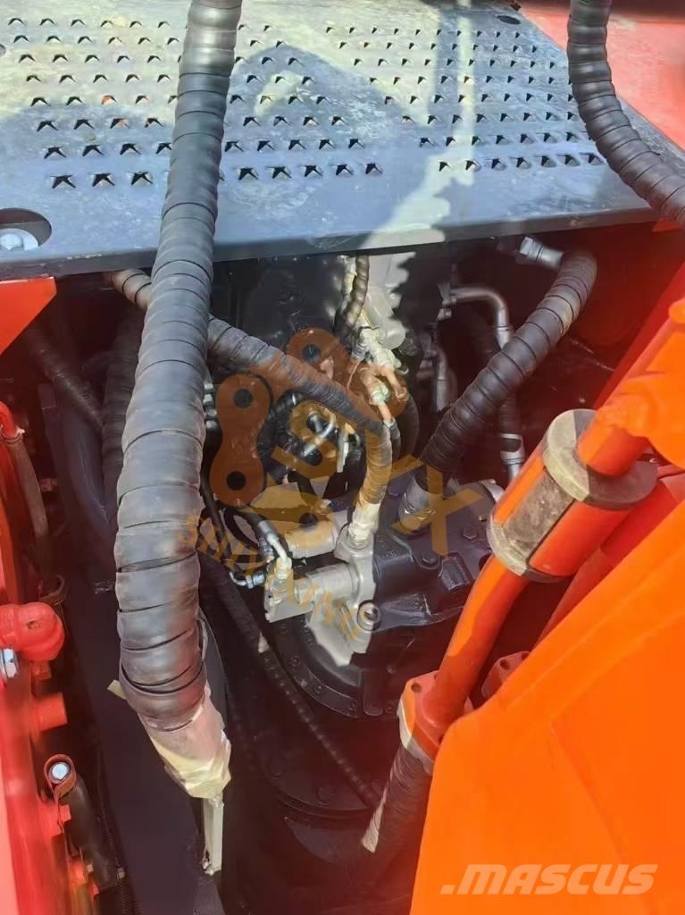 Doosan DX 225 LC Grävmaskiner med lång räckvidd